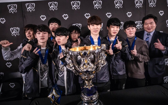 場上氣氛愈 場上氣氛愈