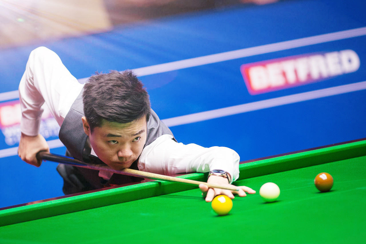 充满争议的 充满争议的