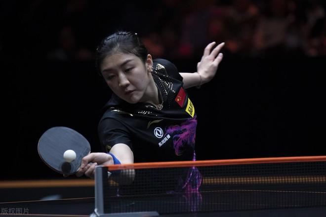 相比之下 相比之下