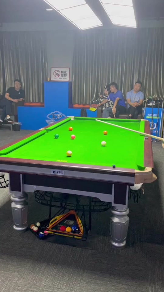 以合围限制 以合围限制